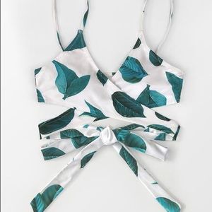 NWOT wrap bikini top